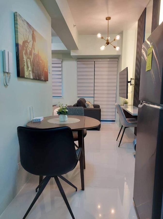Moa Pasay, Shore 3 Residences - Modern Luxury *